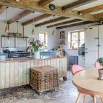 Extension to Grade II listed cottage, new stable block and garage, East Sussex